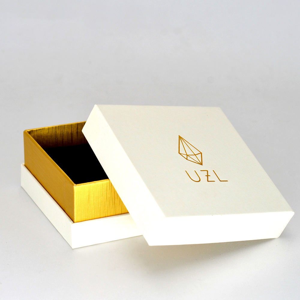 Premium custom rigid gift box with lid and base structure for cosmetics, jewelry, candles and retail products
